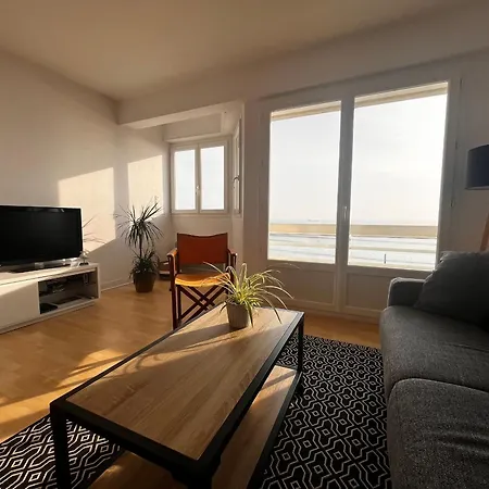 Spacieux Face Avec Balcon Et Garage, Proche Et Commerces Aux Sables-d'olonne - Fr-1-197-561 Les Sables-dʼOlonne