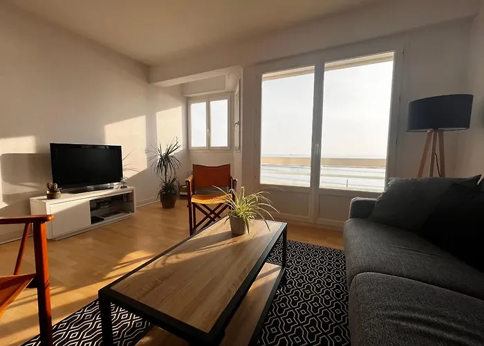 Spacieux Face Avec Balcon Et Garage, Proche Et Commerces Aux Sables-d'olonne - Fr-1-197-561 Les Sables-dʼOlonne