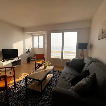 Spacieux Face Avec Balcon Et Garage, Proche Et Commerces Aux Sables-d'olonne - Fr-1-197-561 Les Sables-dʼOlonne