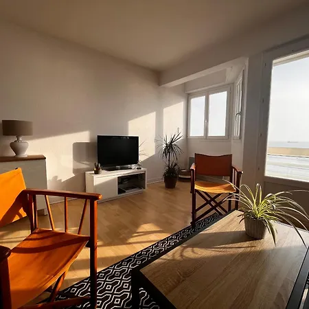 Appartement Spacieux Face Avec Balcon Et Garage, Proche Et Commerces Aux Sables-d'olonne - Fr-1-197-561 Les Sables-dʼOlonne