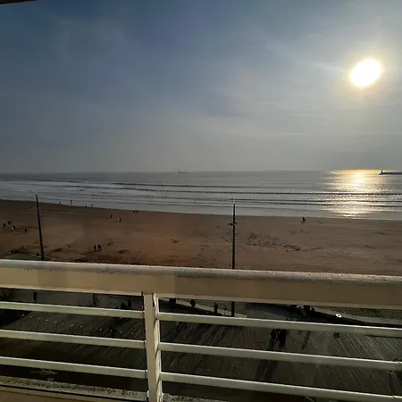 Spacieux Face Avec Balcon Et Garage, Proche Et Commerces Aux Sables-d'olonne - Fr-1-197-561 Les Sables-dʼOlonne