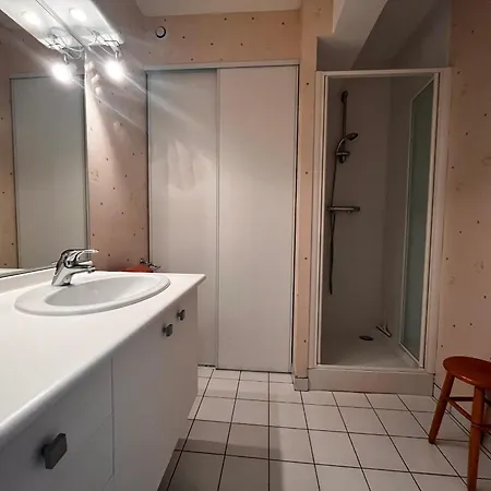 Spacieux Face Avec Balcon Et Garage, Proche Et Commerces Aux Sables-d'olonne - Fr-1-197-561 Appartement Les Sables-dʼOlonne